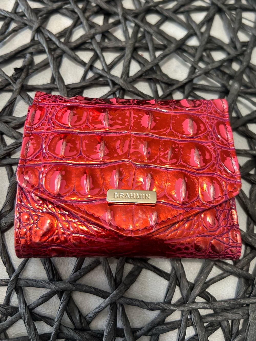 ♥️ Brahmin Margo Metallic Red Dragon Crossbody & Matching Small Veronica Wallet - Picture 12 of 15
